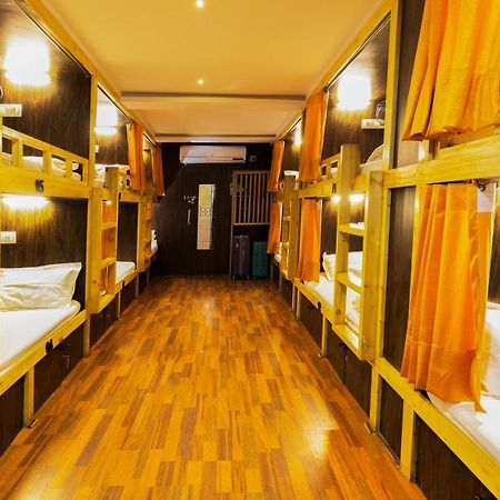 Sunrise Dormitory Hostel Мумбаи Экстерьер фото